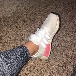 White/pink NMD